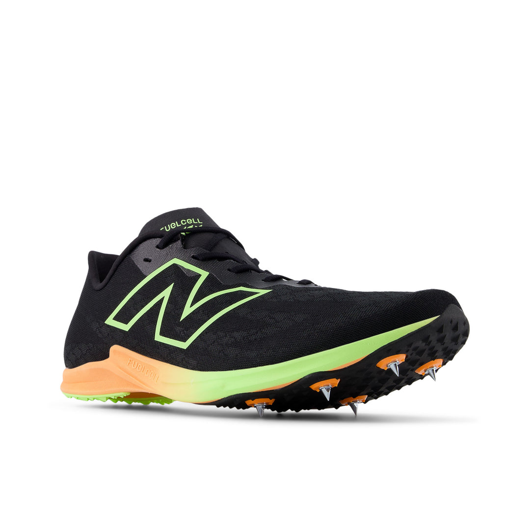 Black new balance spikes best sale